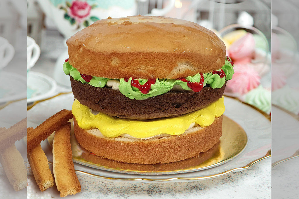 Cheeseburger Birthday Cake Stock Photo - Download Image Now - Burger, Cake,  Hamburger - iStock
